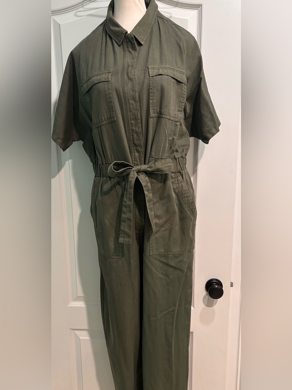 NWT Universal Threads Size 14U Tie-Waist Jumpsuit Pockets Olive Green